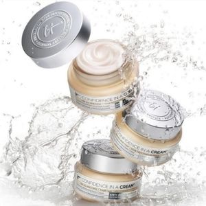 IT COSMETICS Confidence In A Cream